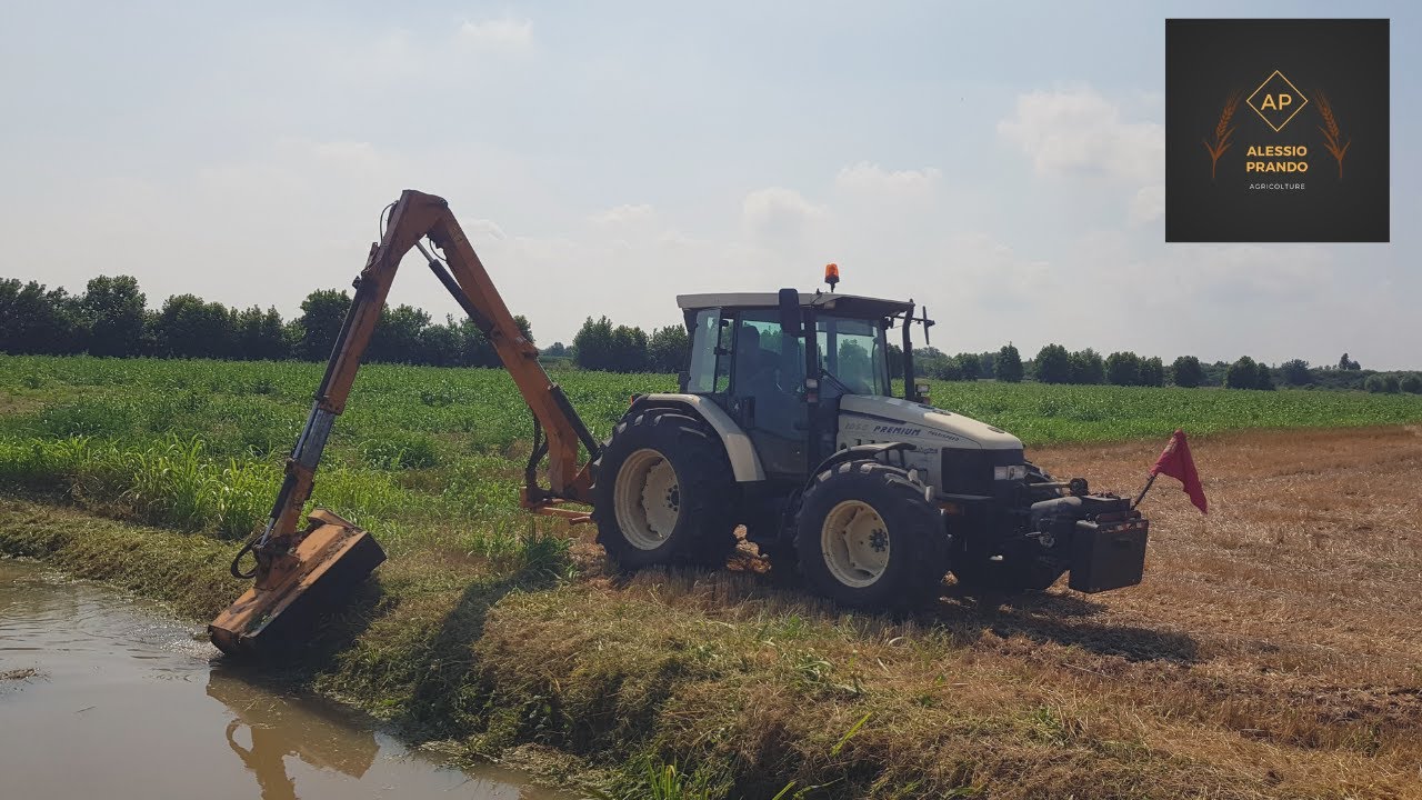 Pulizia canali con trincia - Ditch cleaning with forage harvester | Lamborghini premium 1050 [4K]