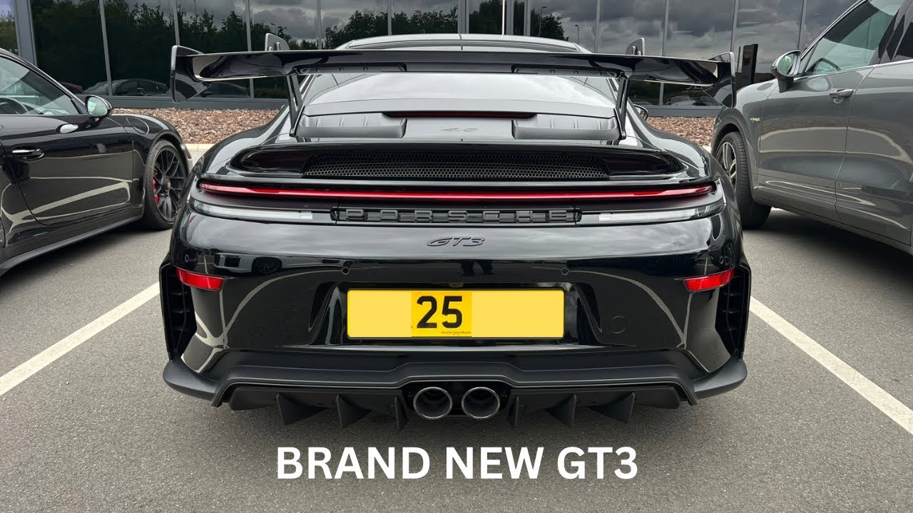 Batman’s new 992.2 Porsche GT3 - Batmobile delivery