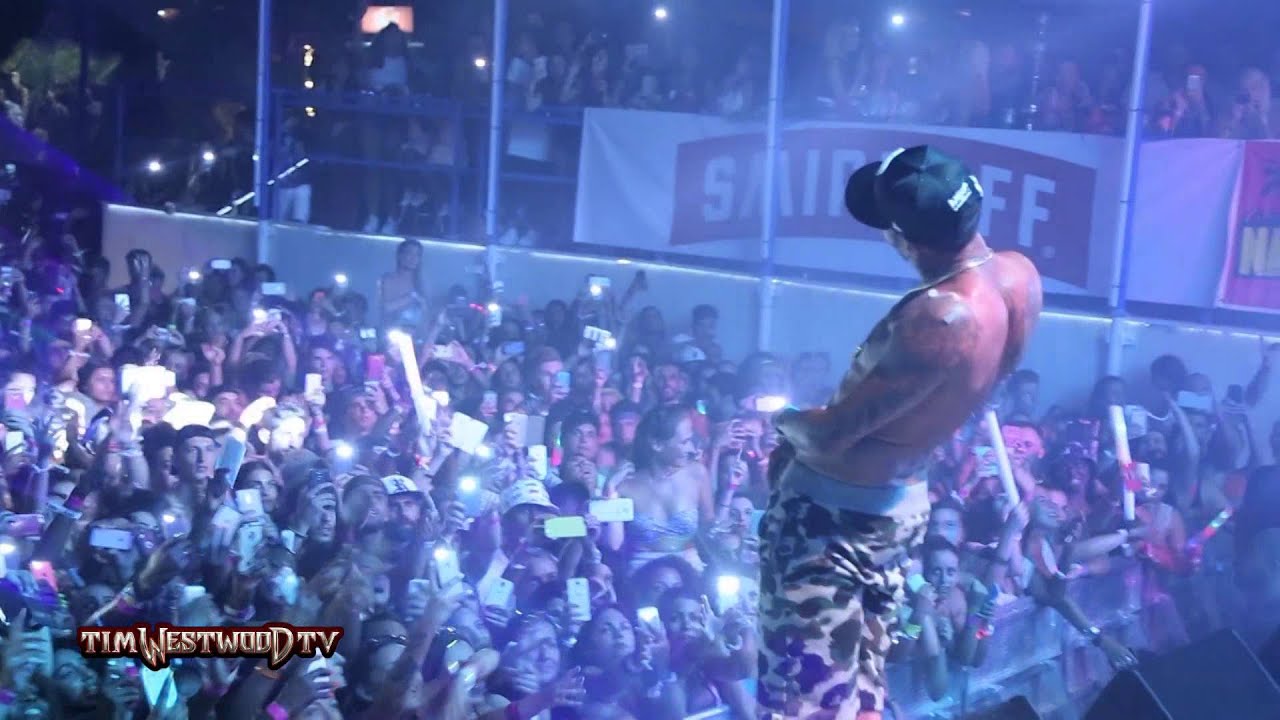 Chris Brown live Napa Rocks