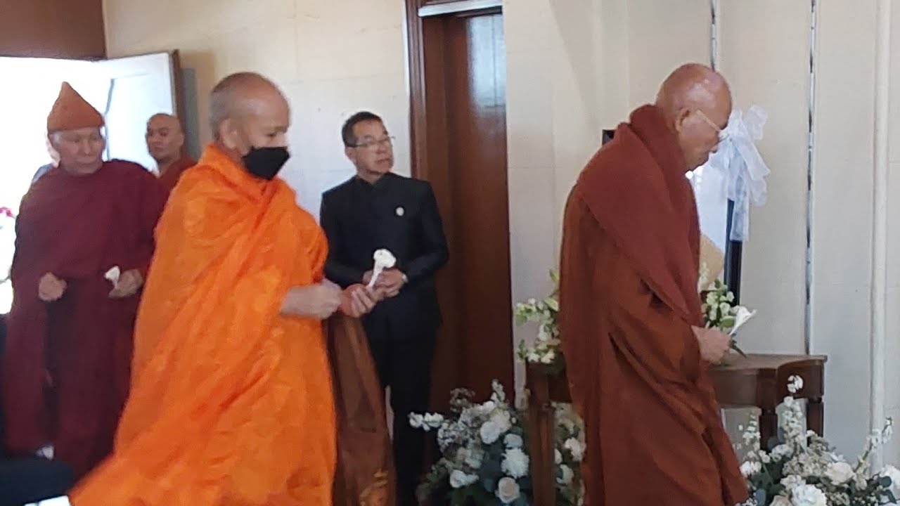 Saonn Sap #สะออนแซบ  live! กราบอนุโมทนาส่งคุณยาแม่เฒ่าสำลีสุ้ยดารา ไปอยู่ภพภูมิที่ดีเถิด🙏💐