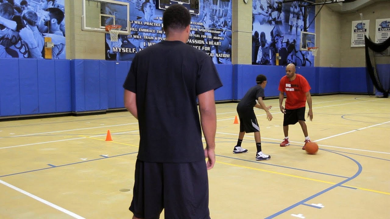 How to Throw a Dribble Pass | Basketball Moves