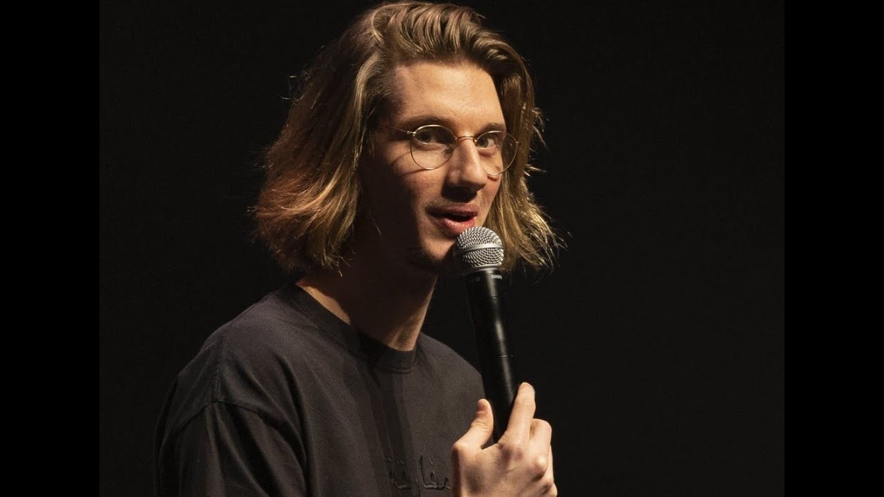 Paul Mirabel nous fait taper de bonnes barres de rire !