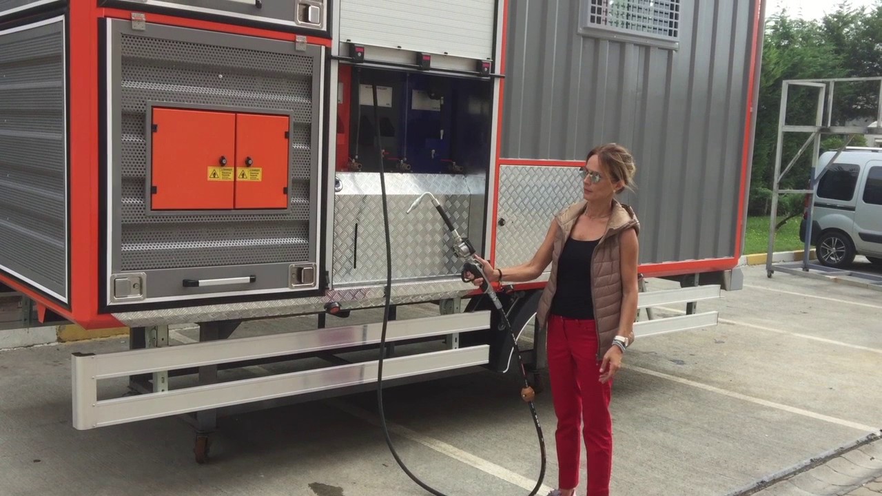 Mobile Workshop / Lube Truck