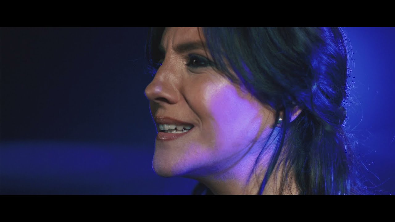 Carla Meyer  - La Mitad (Official Video)