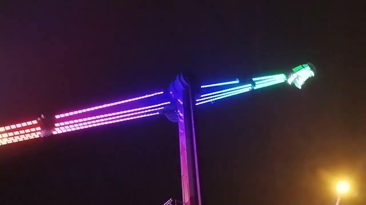 Turbine (Dir:Pfausser) (vue de derrière) Foire Saint-Martin de Perpignan 2023