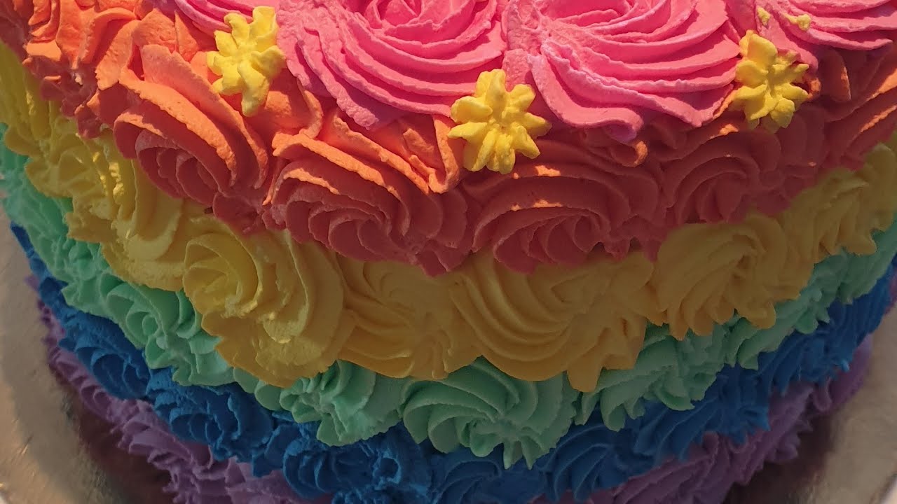 Tort unicorn,blaturi colorate și mousse de capsuni/Unicorn cake,rainbow cakes and strawberry mousse
