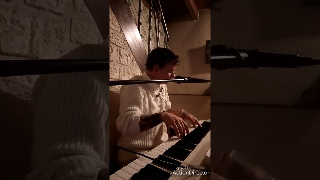 Caruso cover ( piano e voce) di Lucio dalla