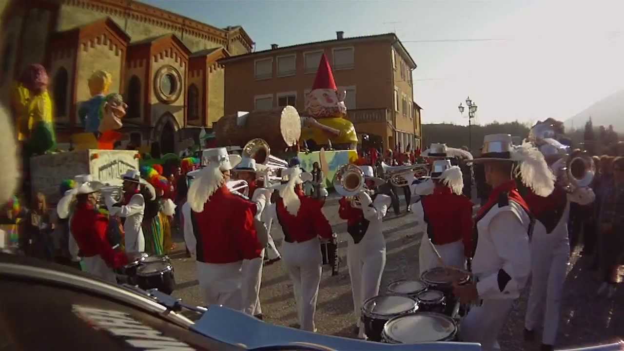 Carnevale Caltrano 2014 - Entrata in Piazza