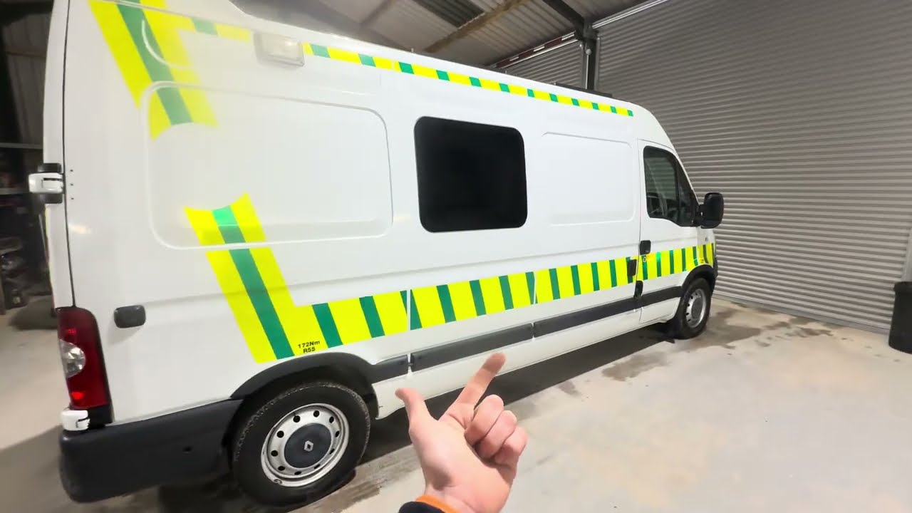 Базовый фургон Renault Master Papworth!