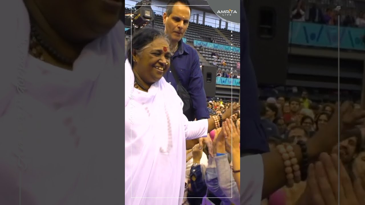 AMMAYODOPPAM | AMMA'S WORLD TOURS | MULTILINGUAL SERIES | AMRITA LIVE