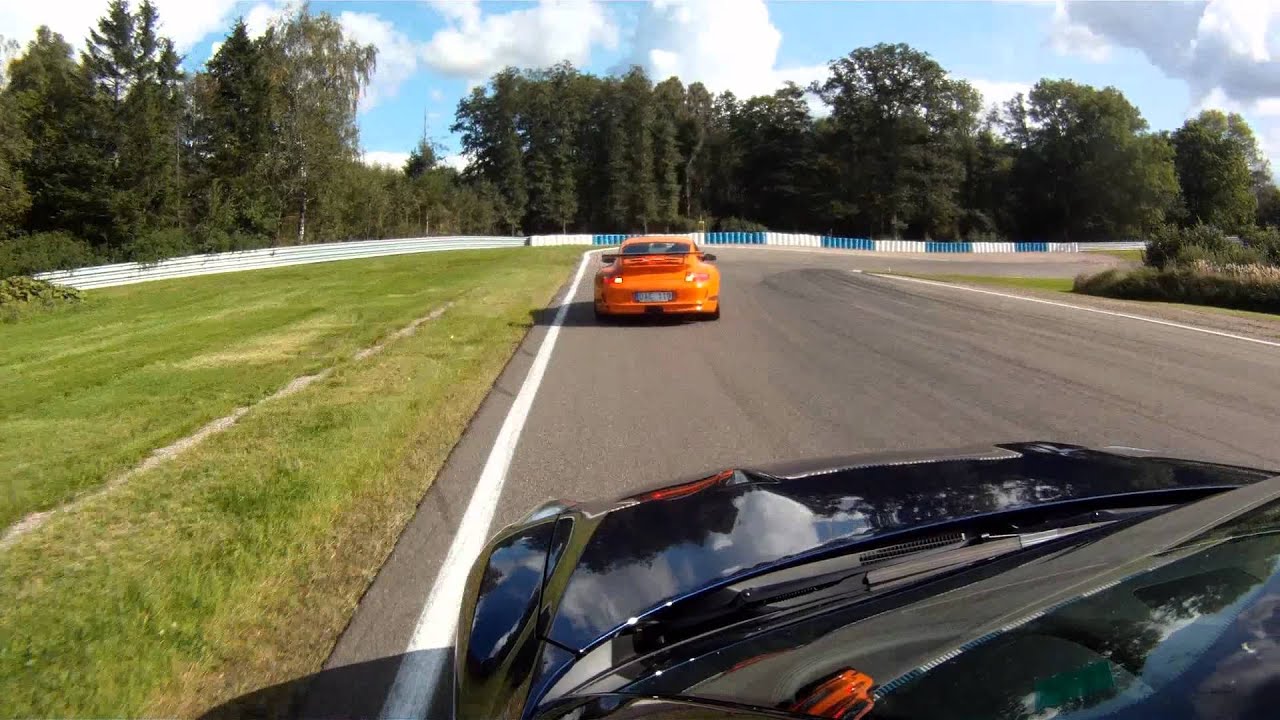 Nissan GT-R vs Porsche 997 GT3 RS @ Ring Knutstorp