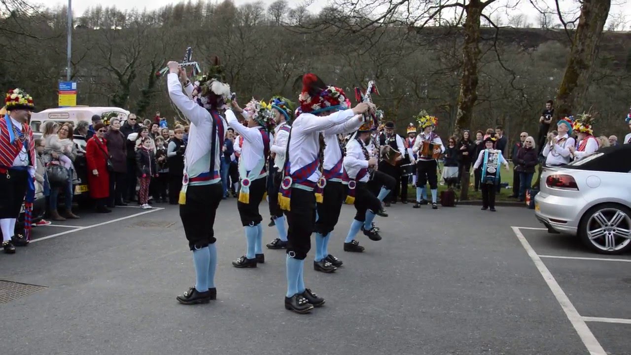 Earlsdon Morris dancing 'Sutton Stop'' in Saddleworth 2016