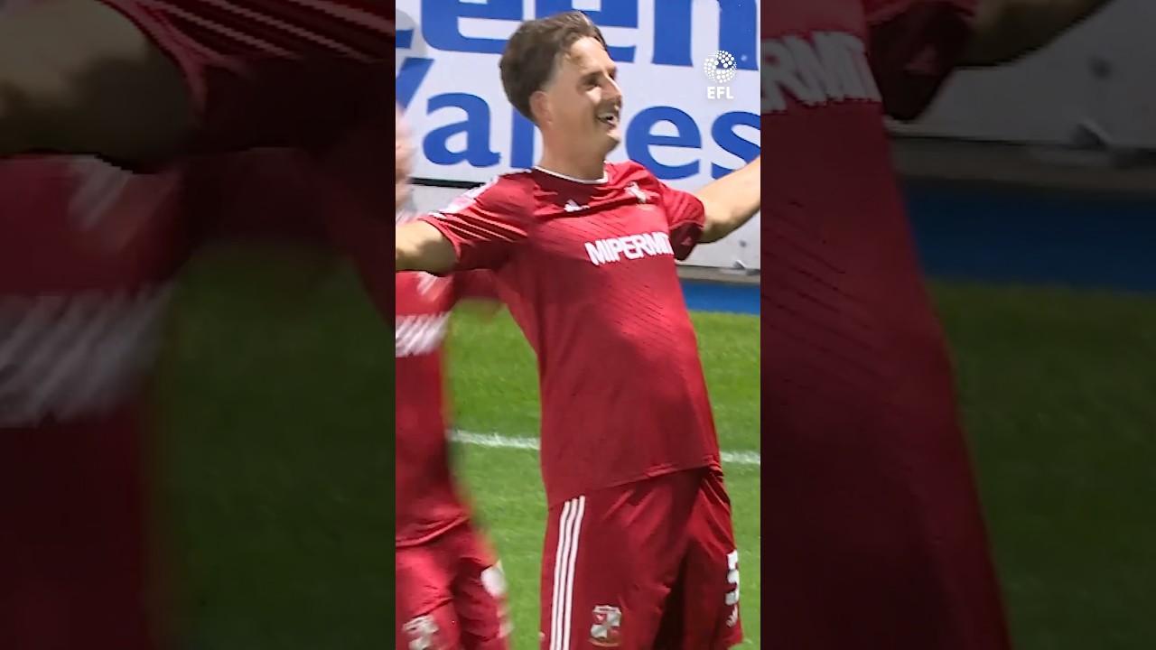 Stunning goal from Swindon&rsquo;s Will Wright! 👏