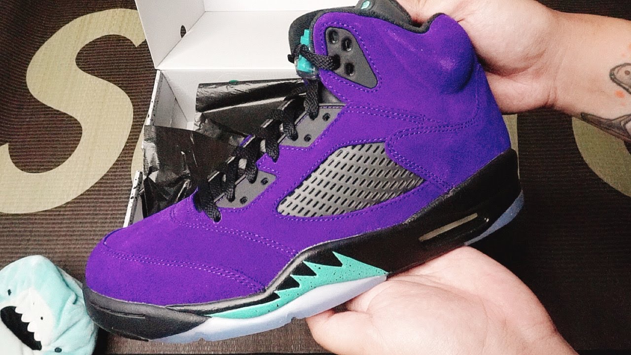 Jordan 5 Retro "Alternate Grape" Sneaker.