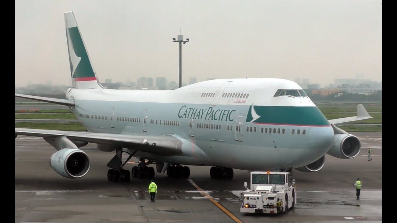 キャセイパシフィック航空のボーイング747-400旅客機が最終フライト　Cathay Pacific Boeing747-400