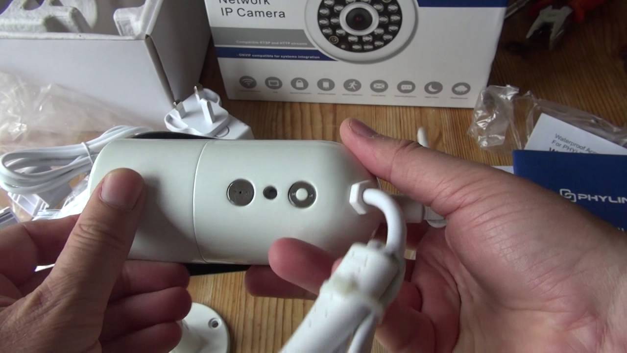 Phylink Bullet Cam PLC335PW - Outdoor HD Wireless security camera or Wildlife cam!