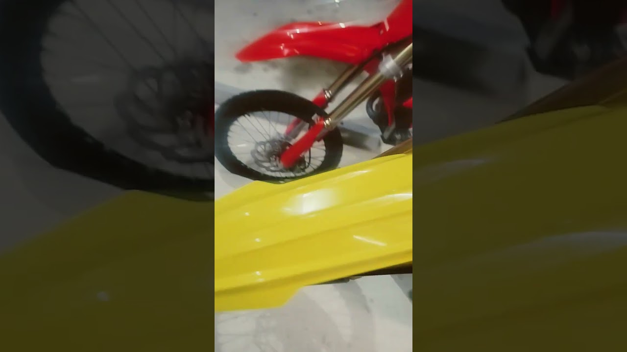 First #2022 #Honda #crf450r  and my #2023 #suzuki #rmz450 to hit Miami streets we can bet