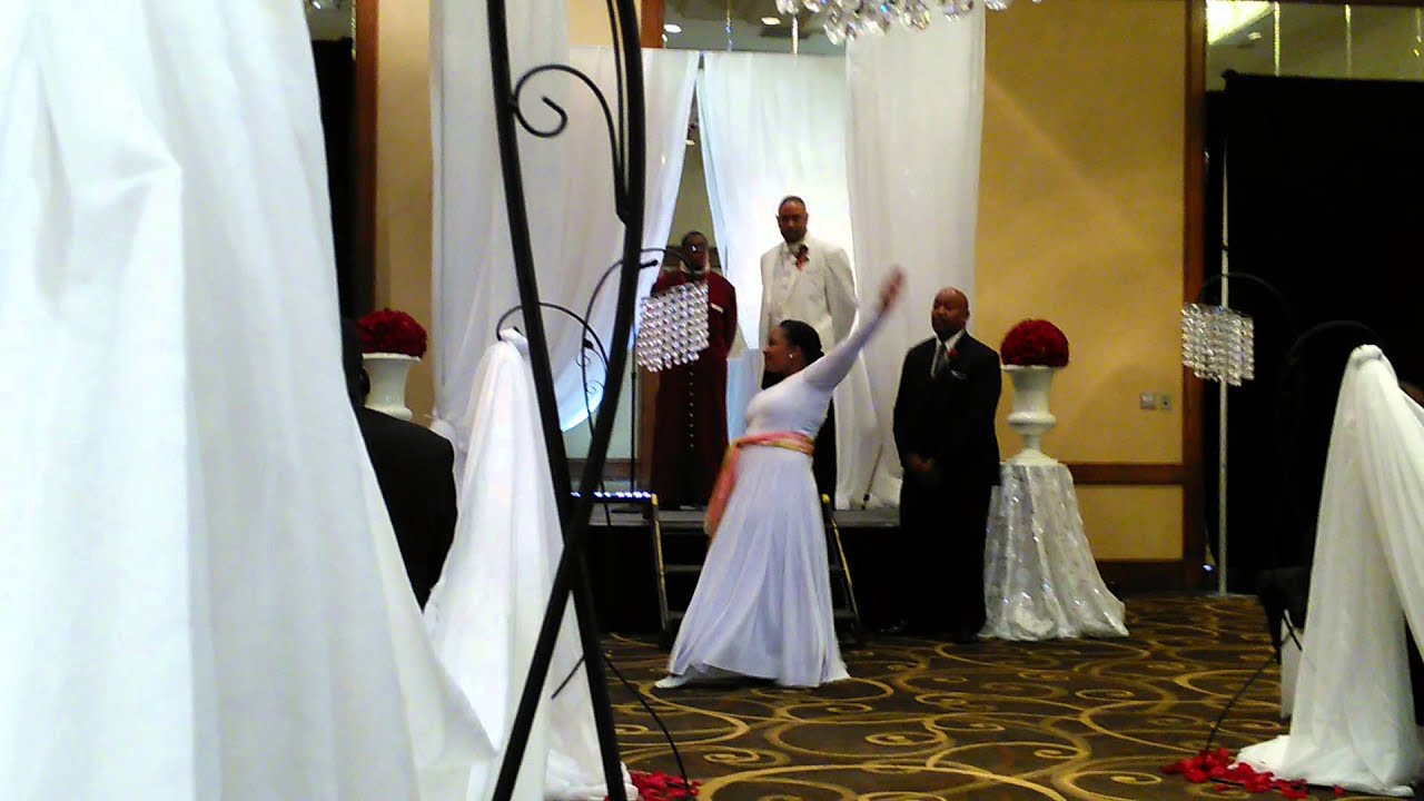 The One he Kept for me-Maurette Brown praise dance