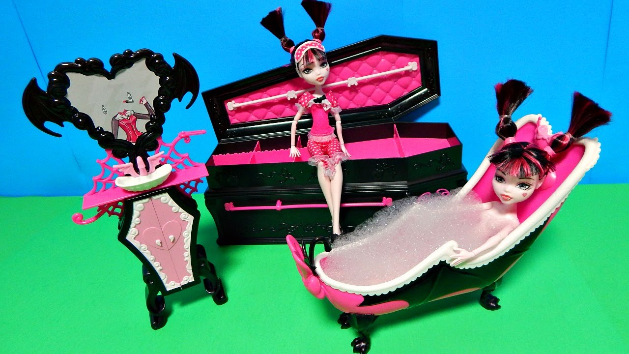Кукла Дракулаура из Monster High Dead Tired, туалетная комната и кровать-гроб