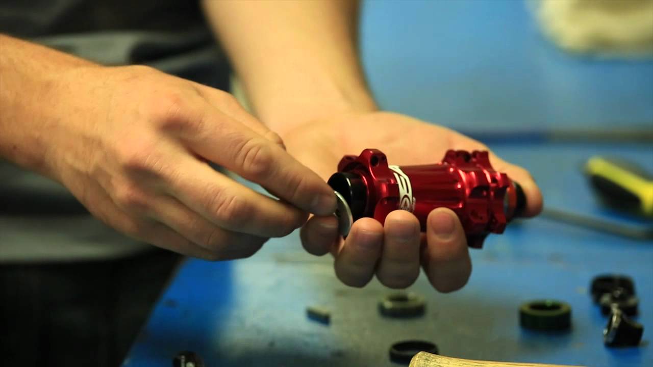 Easton Cycling: How to replace bearings, M1 hubs