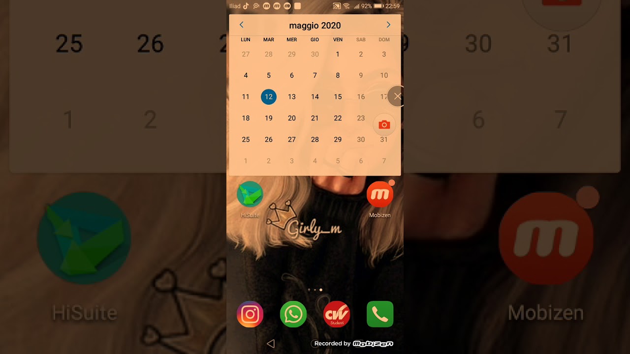 Vi faccio vedere che cosa c'è dentro il mio telefono