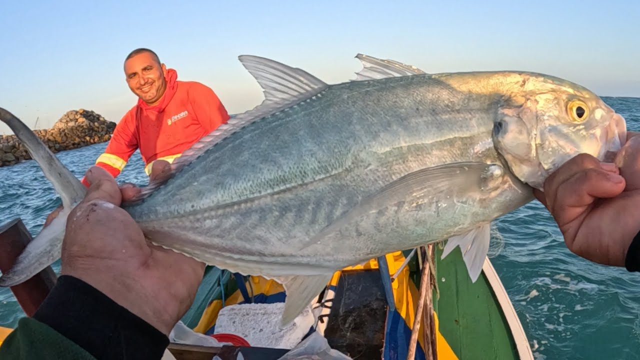 Guerreiros do Mar vem que aqui no Pecém q é fartura de Guarajuba,muitas fisgadas pescaria abençoada 