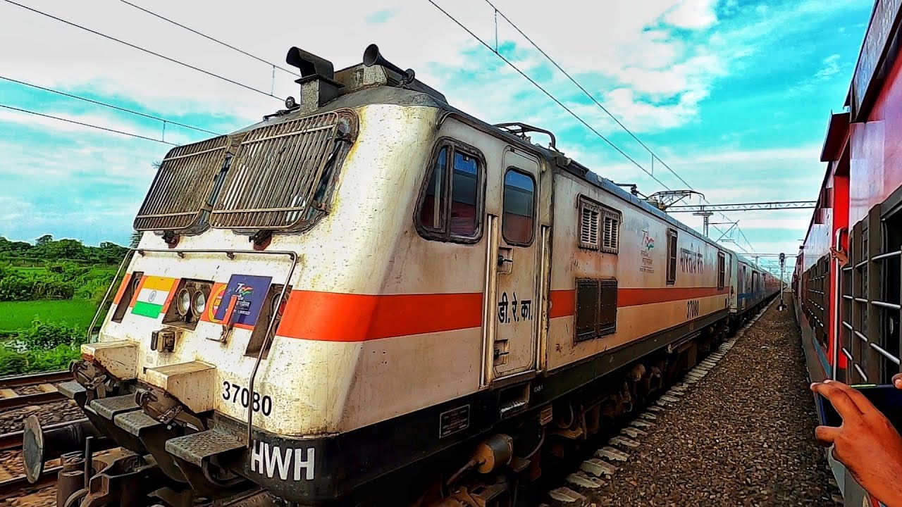 Coalfield Exp vs Rajdhani Exp Epic Race | 130kmph Zabardast Action | Who will Win??