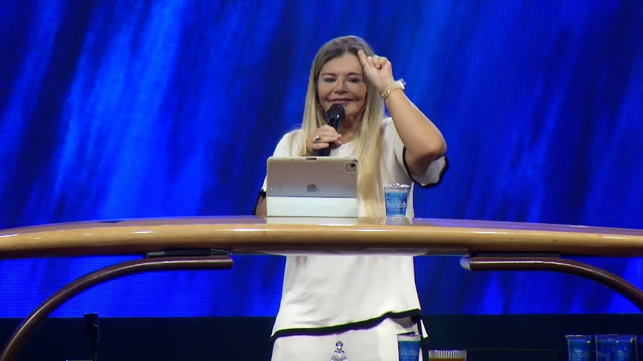 POR QUE PARARAM DE FALAR DO C&Eacute;U? - PRA. PRISCILA