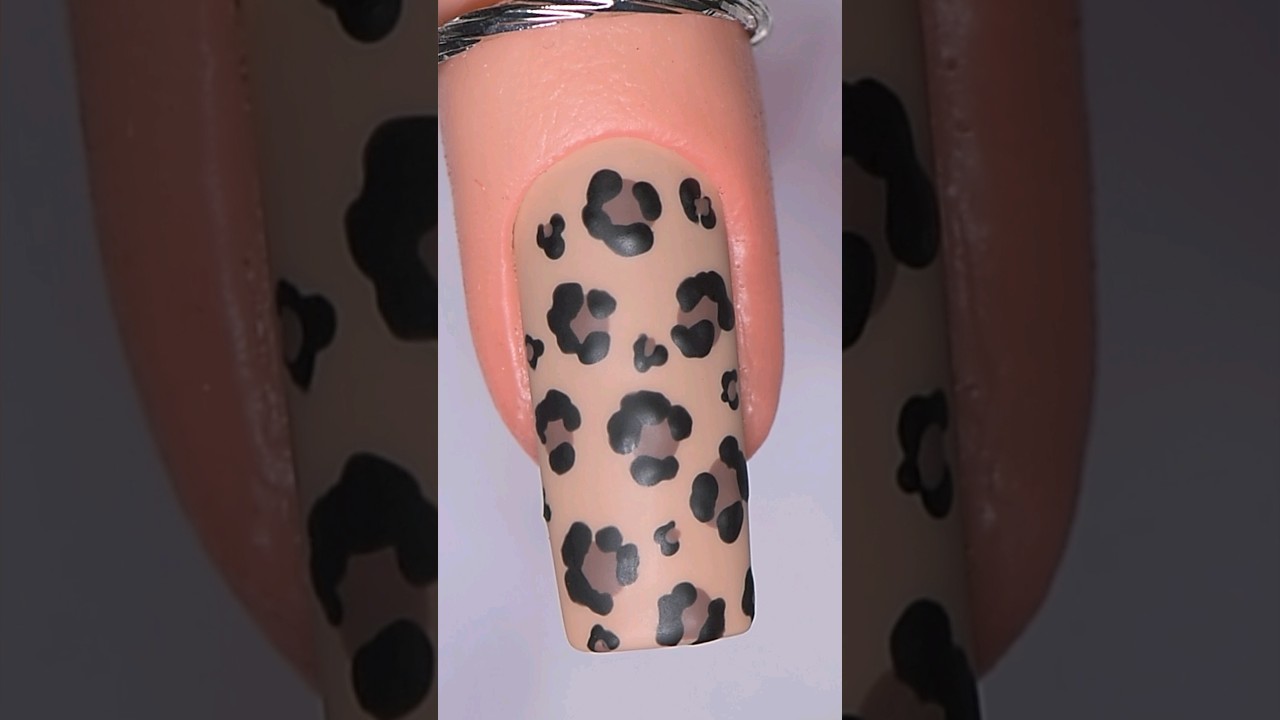 Easy Leopard Nail Art Tutorial 💅 #nails #nailart #nailtutorial