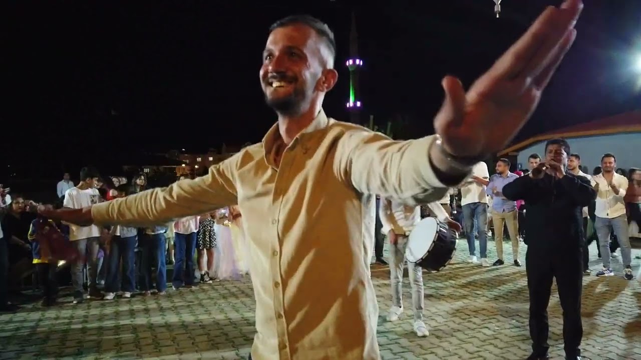 Emre Ozan & Raziye Bayık Düğün Halay