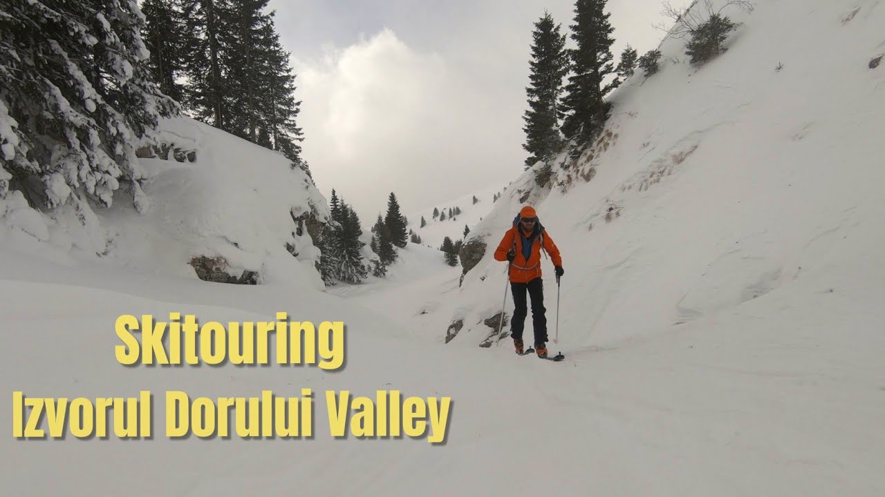 Ski Touring in Izvorul Dorului Valley  | Bucegi Mountains