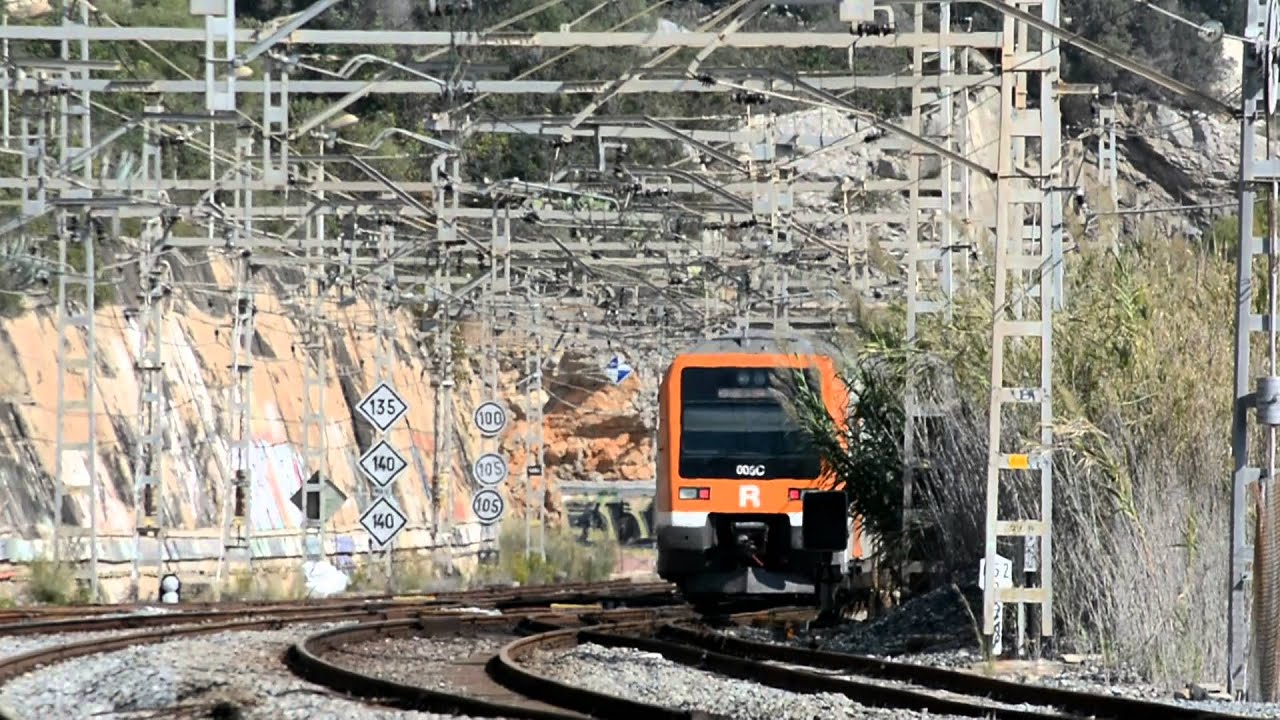 Trenes RENFE por el Garraf Barcelona