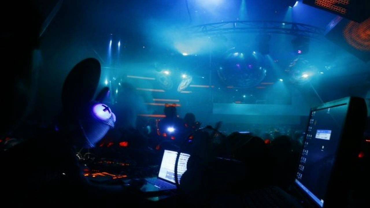 Deadmau5 - asdfghjkl (original mix)