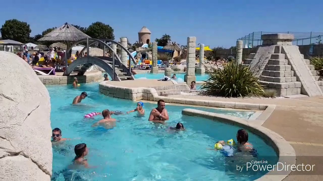 La piscine du camping Acapulco