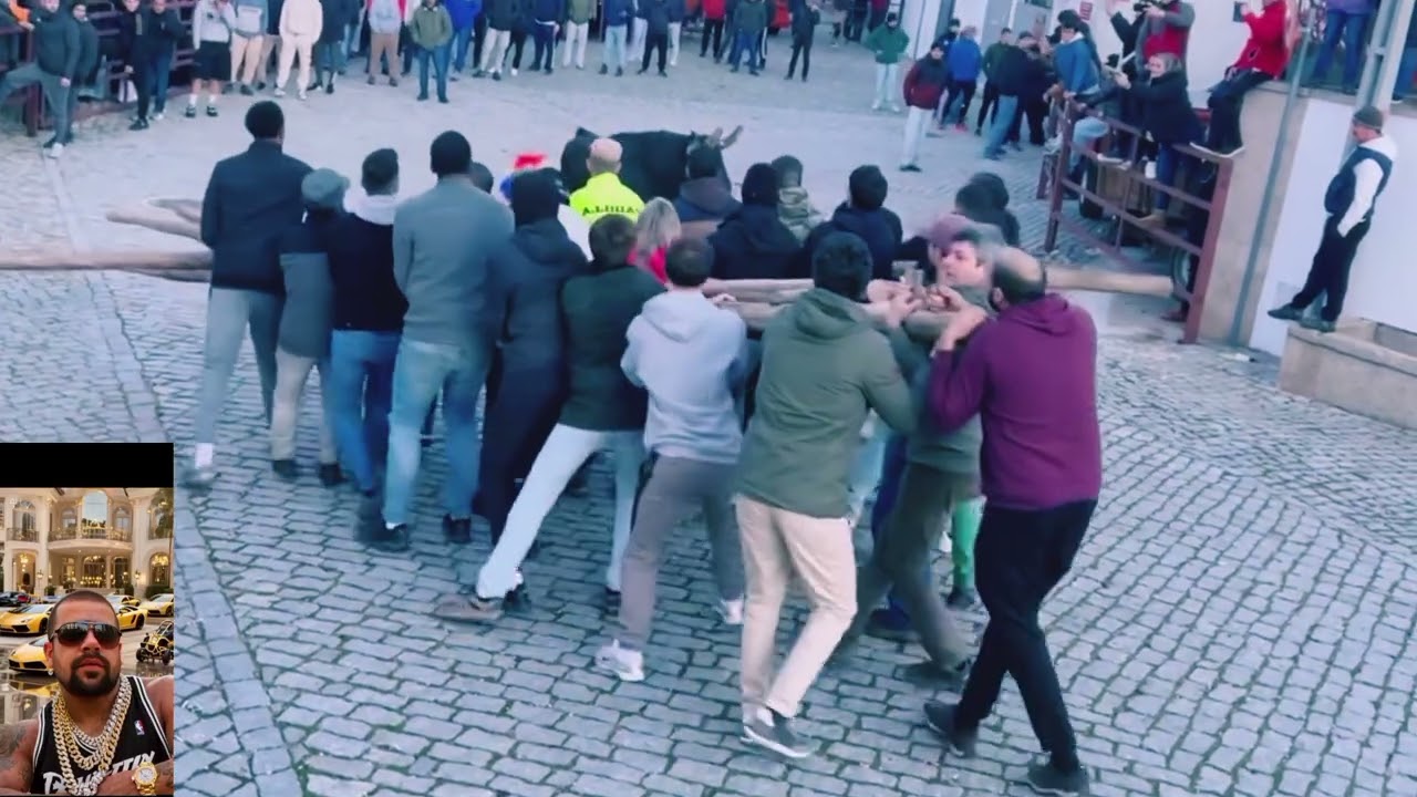 Encierro por la calle Toro Bravo 