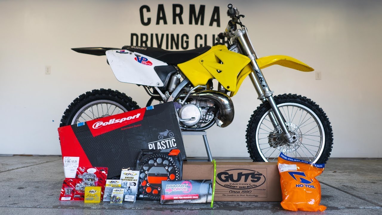 First Ride & Big Upgrades! Suzuki RM250 Restyle Plastics, Seat, Filter, chain, sprocket, etc