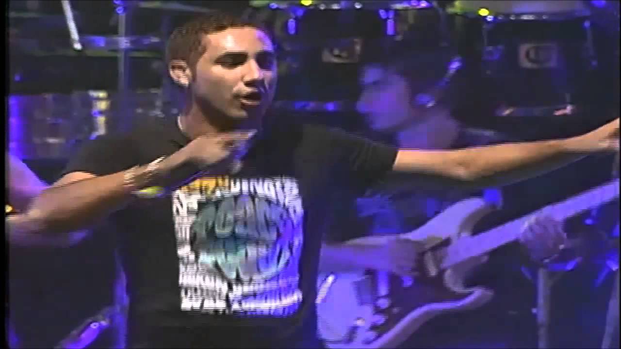 Saia Rodada - 03 Eis meu cora&ccedil;&atilde;o - DVD Vol. 2