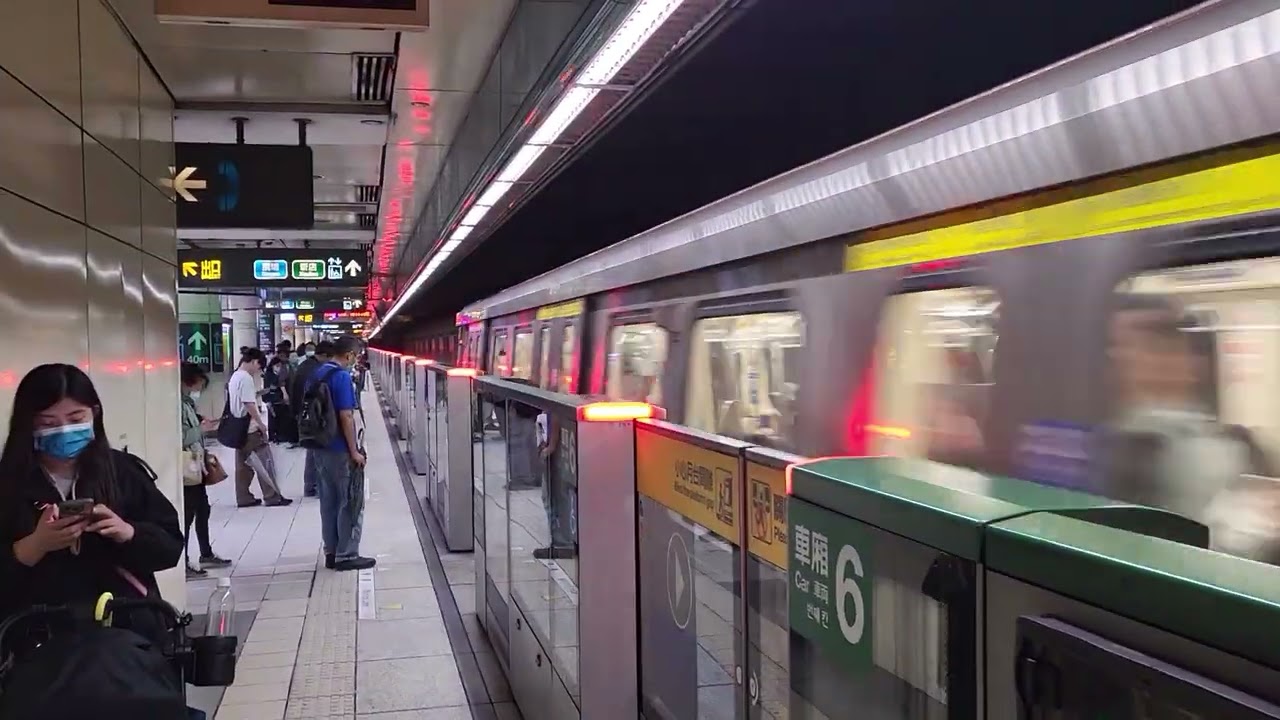台北捷運［G松山新店線、BL板南線］G12/BL11西門 尖峰時段列車紀實