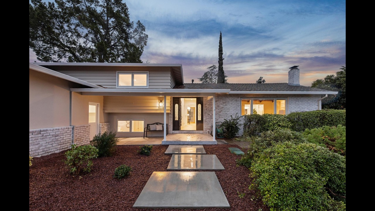 12044 Saraglen Court | Saratoga | CA | 95070