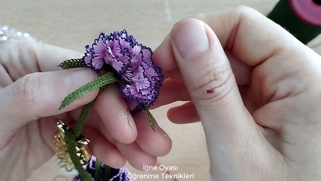 İğne oyası karanfil yapımı