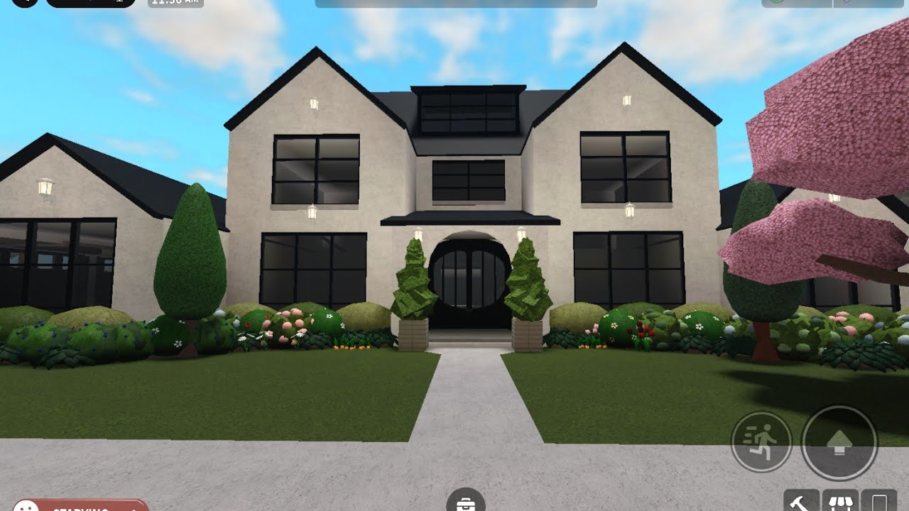 Modern Farmhouse Build in Bloxburg