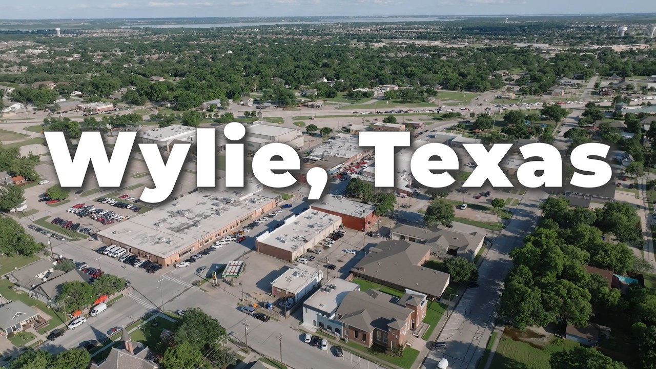 Swiveling Aerial View of Wylie Downtown