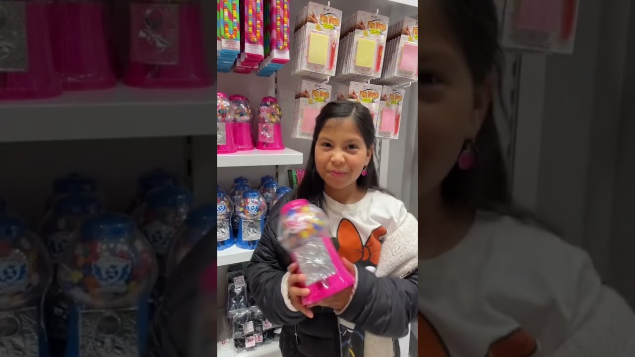 Розовый в кондитерской 🍭