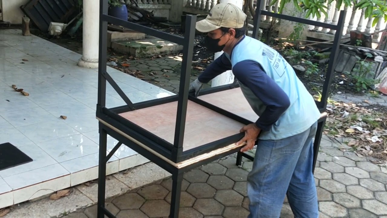 Meja lipat bahan besi hollo, papan dr multiplex dilapisi HPL Jawakarya.com
