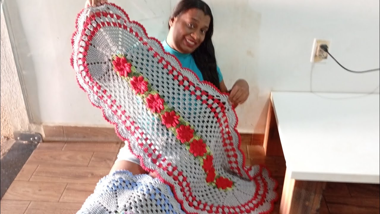 Venham conferir 2 lindas passadeira, sucesso de venda poraqui. #croche #artesanato #passadeira.