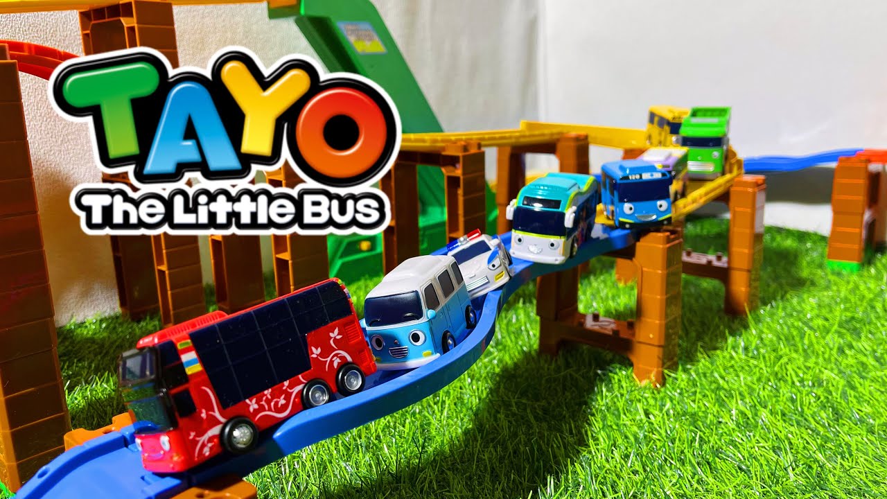 Bus tayo cito bongbong mini berlomba menuruni lereng Tomica menaiki jalur eskalator melaju cepat