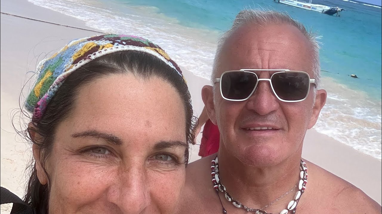  Beach  walk to Moon Palace Punta Cana from white Sands 