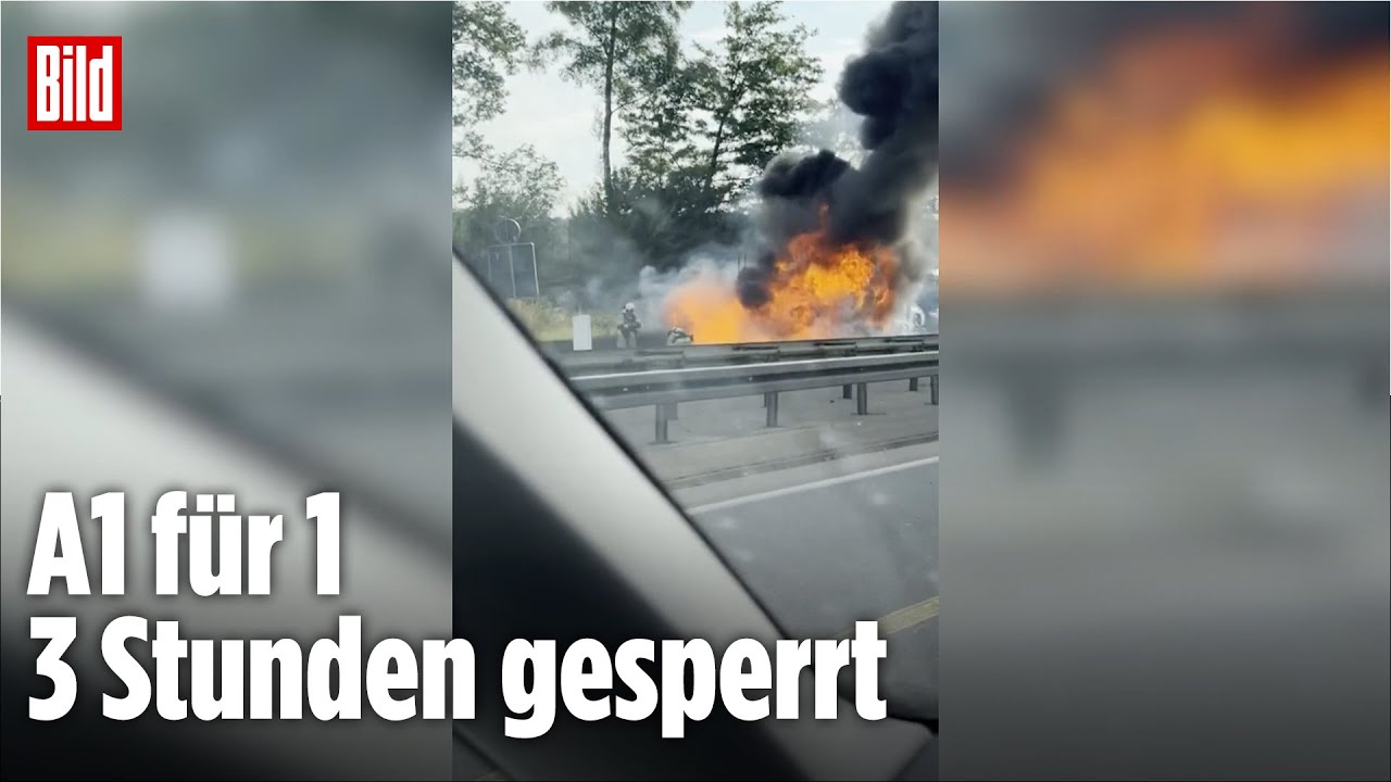 Nordrhein-Westfalen: LKW mit Autos explodiert auf der Autobahn