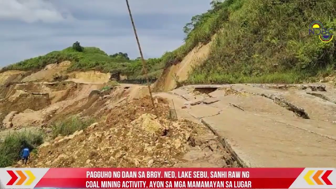 PAGGUHO ng daan sa Brgy  Ned, Lake Sebu, sanhi raw ng coal mining activity, ayon sa mga mamamayan