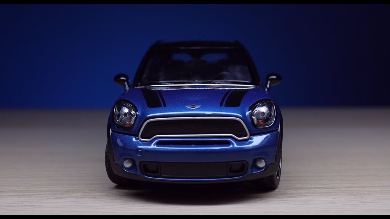 Unboxing a Rastar 1:24 Mini Cooper S CountryMan R60 Alloy Diecast Toy Car Model